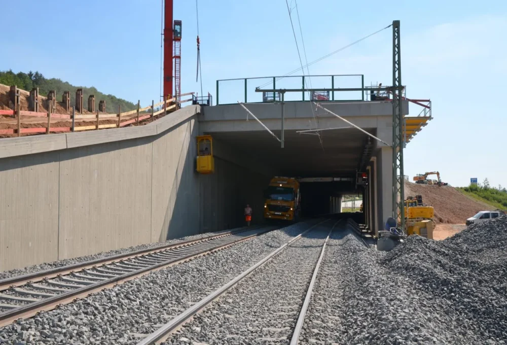 Tunnelhauptprüfung zur Bauabnahme auf der Autobahn BAB A73 – Tunnel Unteroberndorf BW88c