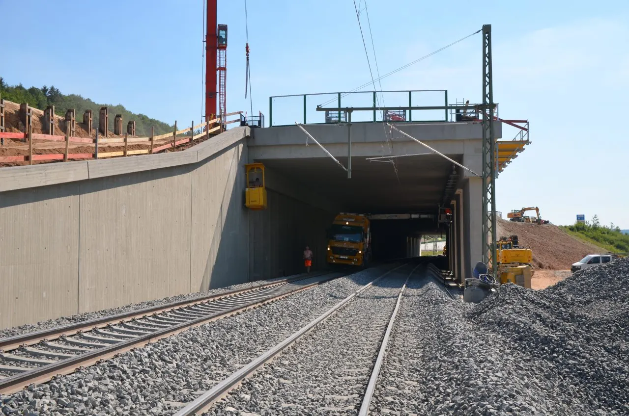 Tunnelhauptprüfung zur Bauabnahme auf der Autobahn BAB A73 – Tunnel Unteroberndorf BW88c