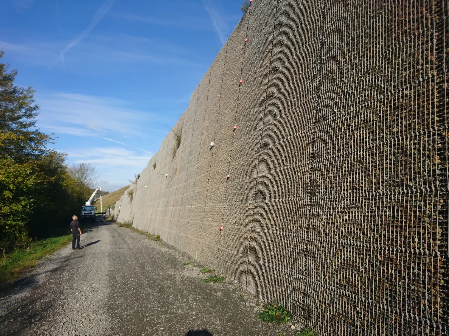 Hauptprüfung zur Bauabnahme auf der Autobahn BAB A3