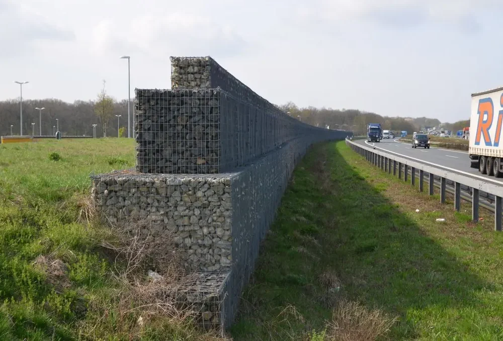 Hauptprüfung zur Bauabnahme auf der Autobahn BAB A7 – T+R Riedener Wald