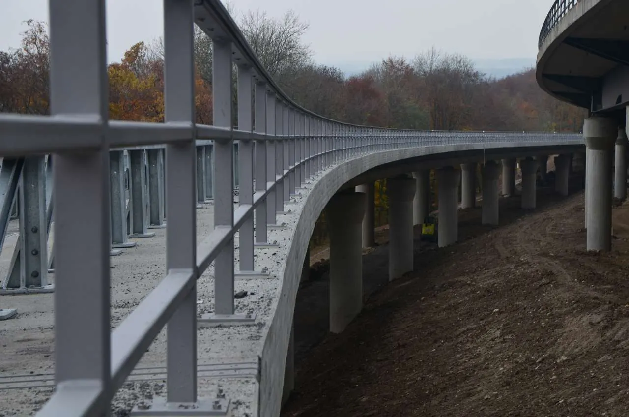 Brückenhauptprüfung Hangbrücke Würgau BAB A70 – BW80a TBW 4 zur Bauabnahme