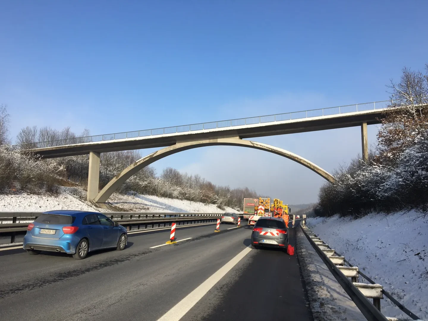 Brückenhauptprüfungen auf der Autobahn BAB A73